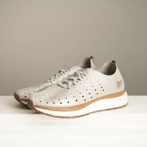 OTBT Alstead Metallic Gray Perforated Leather Sneakers Sz 10 Cork Athleisure
